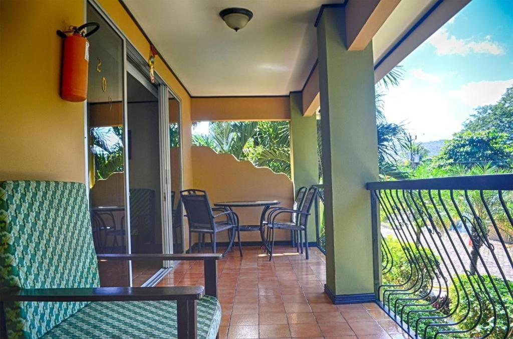 Mangaby Playa Hermosa Playa Hermosa  Ngoại thất bức ảnh